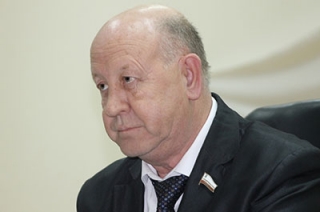 Александр Буренин в адрес замглавы мэрии: "Тебе далеко до Лаврова"