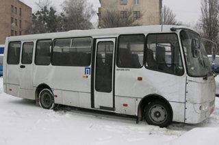 Автобус проехал по ногам пешехода на Московском шоссе