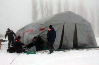 Дежурившие на границе спасатели помогли пострадавшим в ДТП