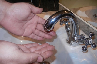 Дома в Кировском и Заводском районах остались без воды
