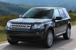 Под лед провалился "Land Rover" с пьяной компанией внутри