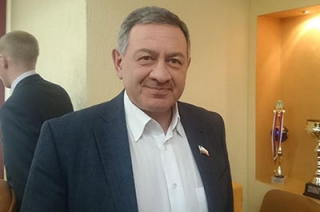 Борис Шинчук напомнил о "двух тысячах подрастающих казачат"
