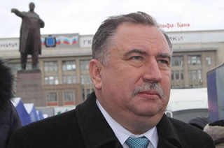 Власти Саратова рассчитывают на помощь губернатора в ремонте дорог