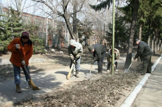 В Саратове стартовал месячник благоустройства