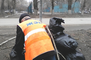 Ночью на улице Вольской будут мыть тротуары