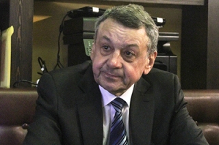 Интервью. Сергей Лисовский: "Ценится не профессионализм, а щенячья лояльность"
