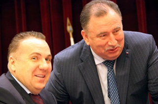 Олег Грищенко и Валерий Сараев предпочитают жить по московскому времени