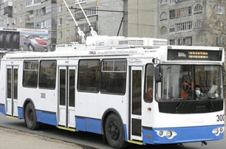 В троллейбусе при падении пострадала пенсионерка