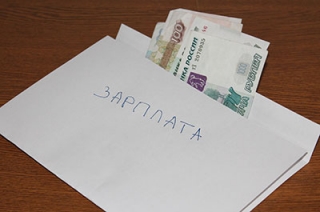 В Энгельсе выявлено 9 фактов неоформленных трудовых отношений с работниками