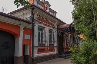 Продолжается установка границ памятников архитектуры в Саратове