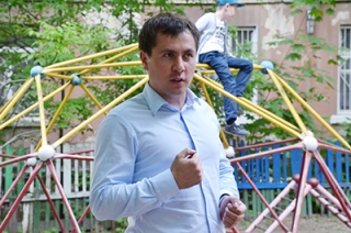 Граждане попросили Евгения Чернова открыть проход через автовокзал после 22.00