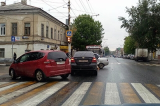 На Московской не поделили дорогу "десятка" и "Шевроле"