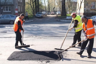 В Саратове заделаны ямы еще на девяти улицах