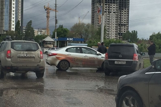 Авария у "Быка-солевоза" стала причиной пробок в центре Энгельса