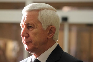 "Последний звонок" заставил депутатов перенести заседание облдумы