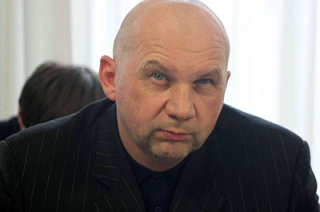 Депутат возмутился "свинским отношением" коммунальщиков к дорожному покрытию