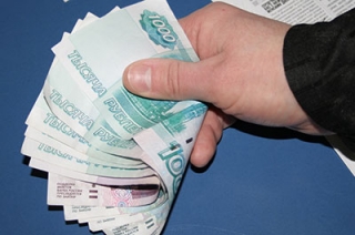 Отец задолжал дочери по алиментам 750 тысяч рублей