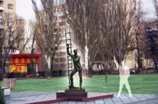 Олег Табаков и Евгений Миронов откроют памятник Янковскому в Саратове
