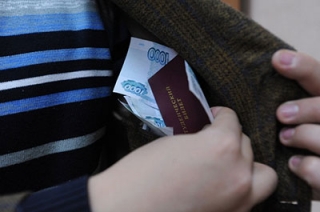 По подозрению в получении взятки задержан преподаватель саратовского вуза