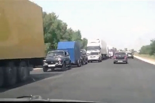 Депутат о пробках на Вольском тракте: "Власти там сопли жуют!"