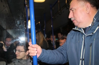 Валерий Сараев готов прокатиться в автобусе без кондиционера