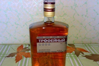 Трое грабителей избили охранника магазина ради коньяка "Трофейный"
