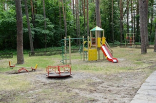 Спасатели и полицейские искали сбежавших из лагеря детей
