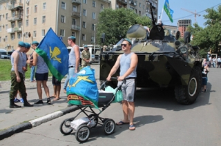 Во время празднования Дня ВДВ на набережной пострадал ребенок