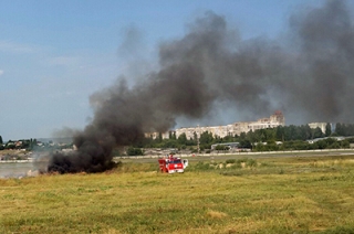 На территории саратовского аэропорта произошел пожар