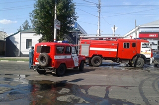 Для тушения пожара на Соколовой перекрыли движение