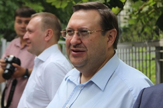 Сергей Наумов назвал Вячеслава Володина "ангелом-хранителем" Саратова