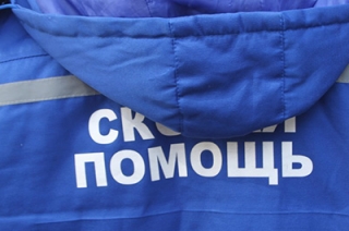 Энгельсские врачи спасли порезавшего шею самоубийцу