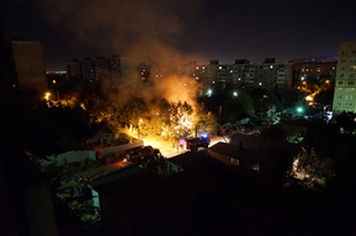 В Ленинском районе сгорел нежилой дом с пристройкой