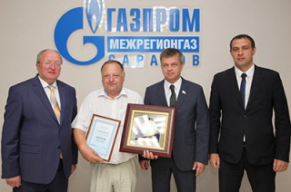 В "Газпром межрегионгаз Саратов" поздравили надежных партнеров