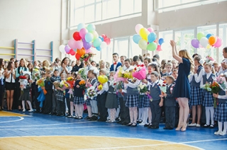 Школьники Кировского района отпраздновали День знаний