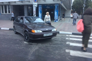 Авария в центре Саратова парализовала движение транспорта