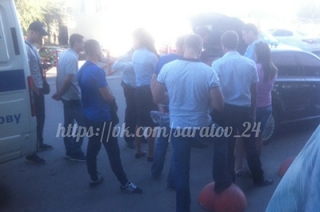В иномарке у ТЦ "Город" нашли 90 свертков с наркотиками