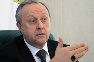 Валерий Радаев готов доверить экономику региона "одаренному студенту"