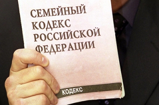 Нерадивую мать троих детей лишили родительских прав