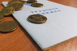 Минтруда предлагает не повышать размер пособия по безработице