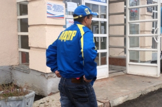 В ТИК поступила жалоба на "агитирующего своим видом" кандидата в депутаты