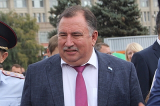 Сити-менеджер пригласил саратовцев на ярмарку на Театральной площади