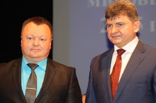 Слово редактора. О миллиардах, социальной психологии и Верховном суде