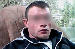Не пробывший и дня на свободе житель Пугачева напал на таксиста
