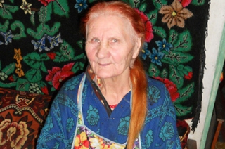 Заблудившаяся в лесу пенсионерка построила шалаш и ждала спасателей