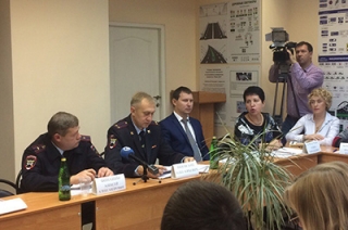 По новому регламенту обучать водителей могут 39 саратовских автошкол