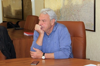 Леонид Писной призвал ускорить строительство развязки на "Стрелке"