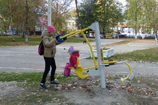 Родители недовольны новой спортплощадкой в Детском парке