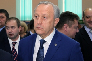 Валерий Радаев возлагает надежды на производство фруктов в регионе