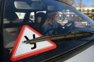 Начинающие водители будут ездить со скоростью не выше 70 километров в час
